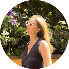 Rebecca Linaker Avatar